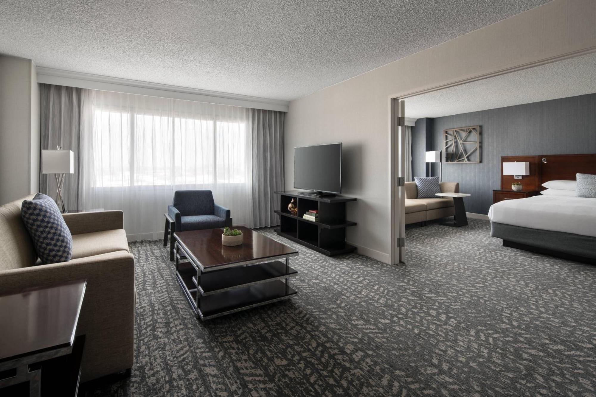 Bakersfield Marriott At The Convention Center Hotel Exterior photo