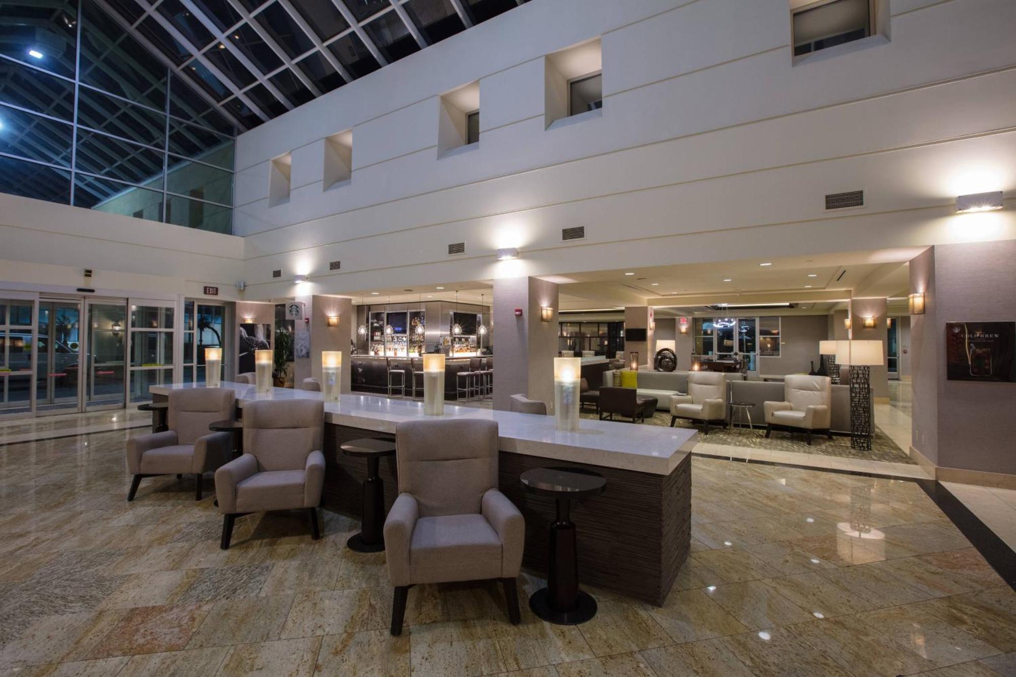 Bakersfield Marriott At The Convention Center Hotel Exterior photo