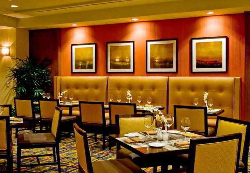 Bakersfield Marriott At The Convention Center Hotel Restaurant photo