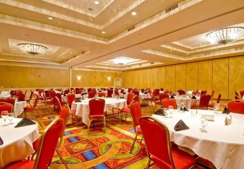 Bakersfield Marriott At The Convention Center Hotel Restaurant photo